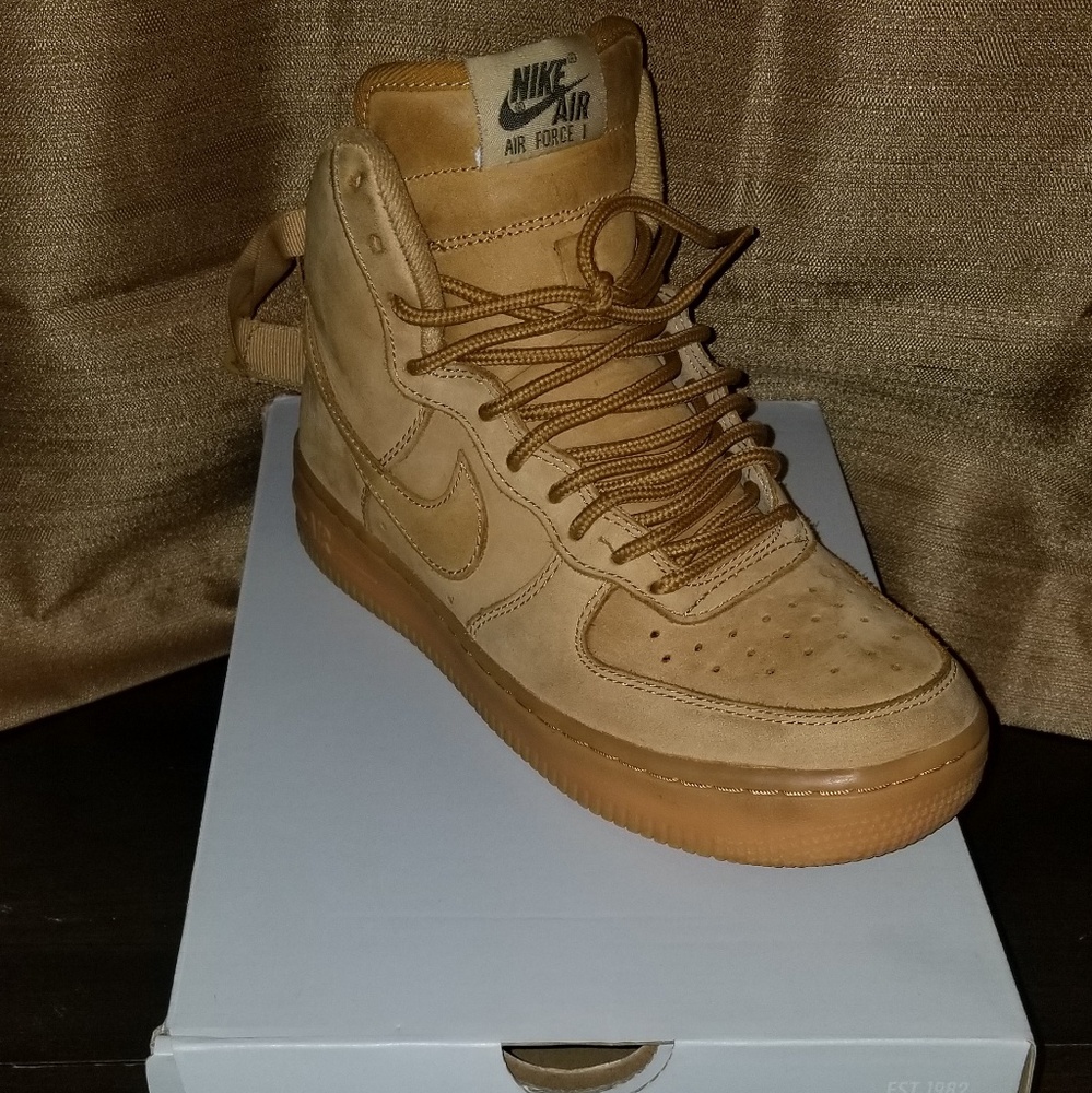 WMNS Air Force 1 Hi PRM